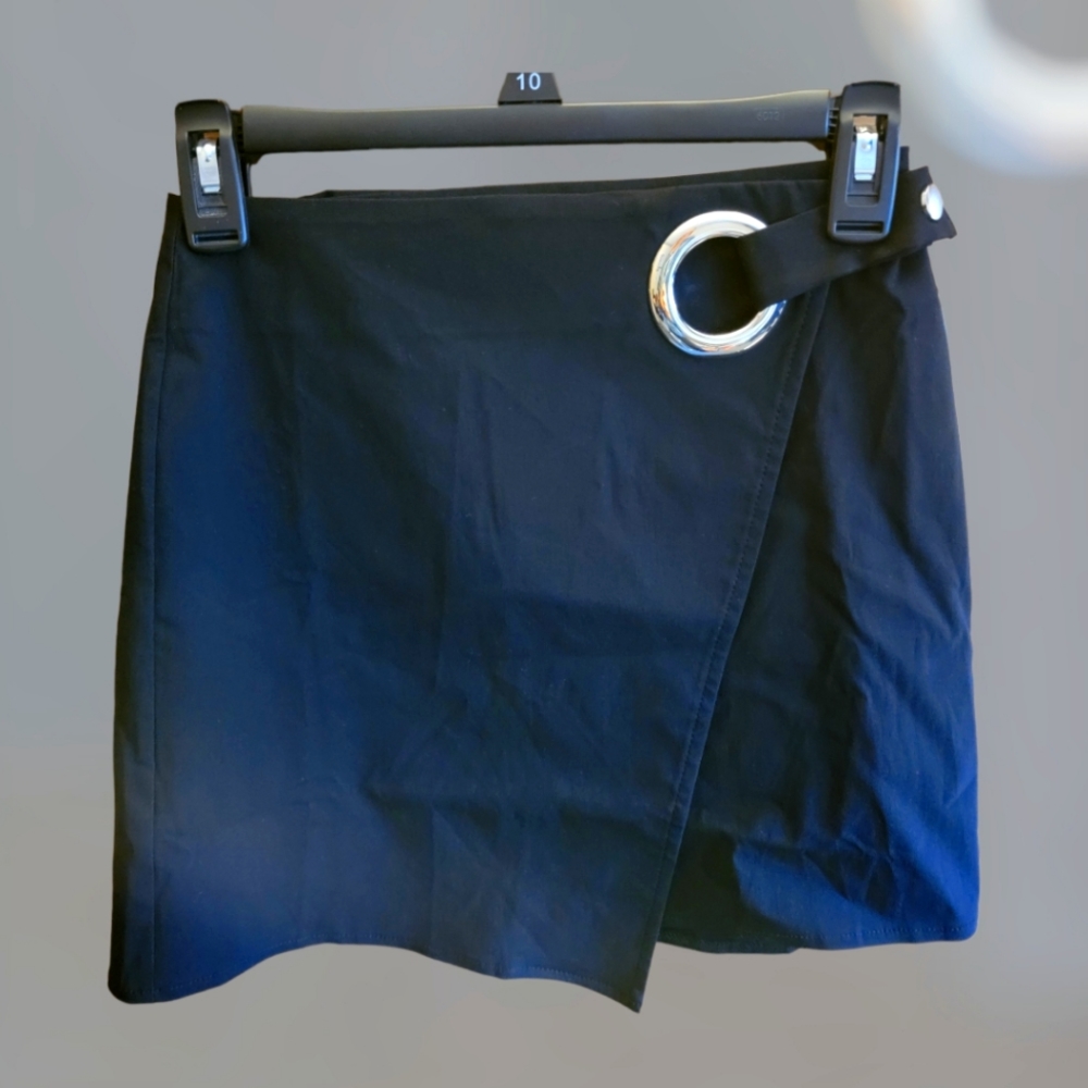 ASOS Design NWOT black wrap mini skirt. Size 4